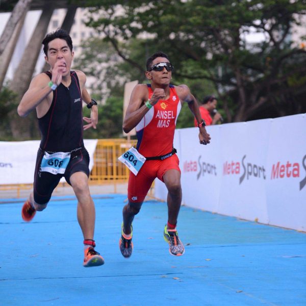 male-sprint-off-finish