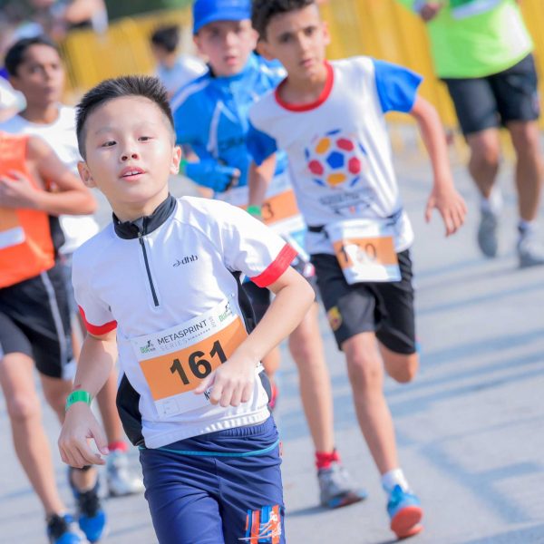 run_kids_boys_group-running-1-983