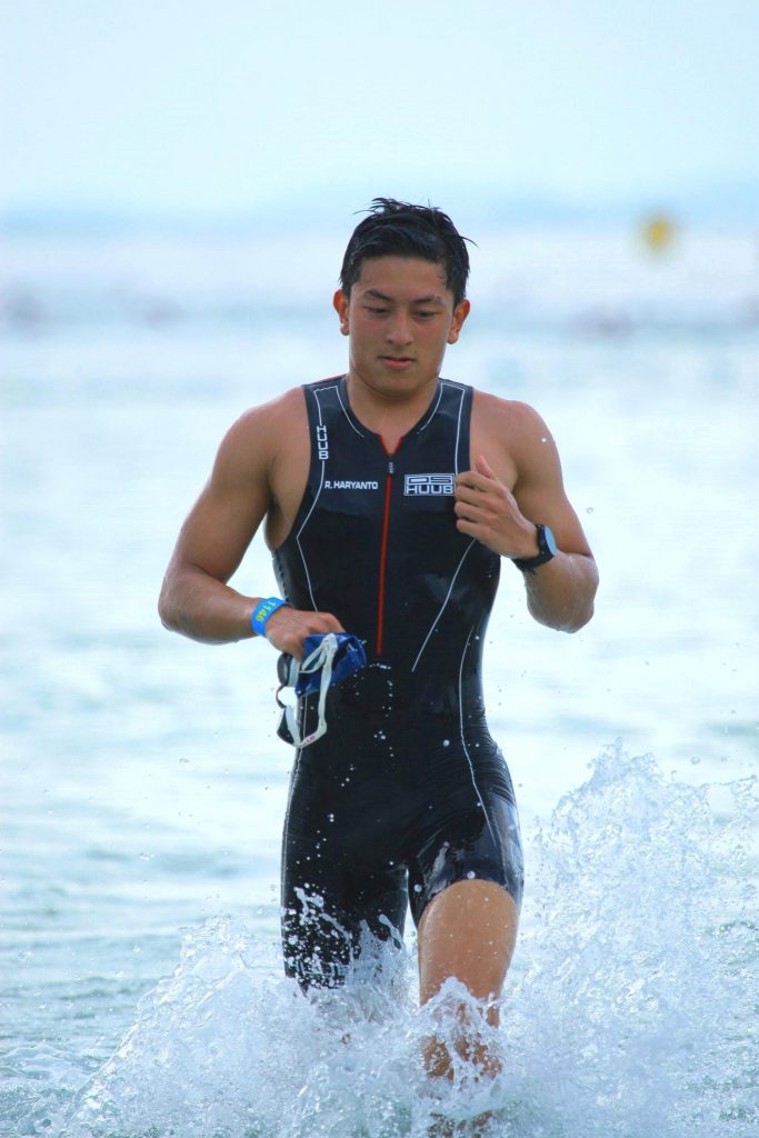 Indonesian Formula 1 Driver Rio Haryonto at his first triathlon race